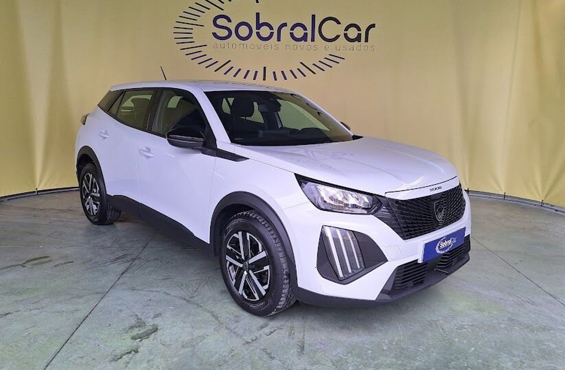 PEUGEOT 2008 1.2 PureTech Active Pack