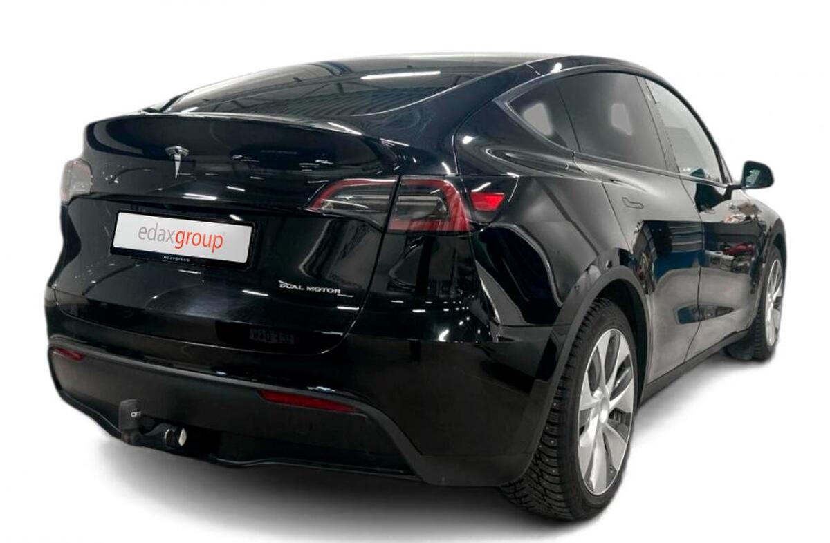 TESLA Model Y Long Range Tração Integral