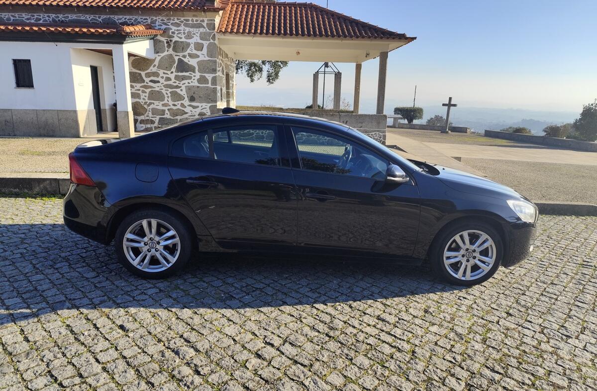 VOLVO S60 1.6 D2 Drive Momentum Start/Stop