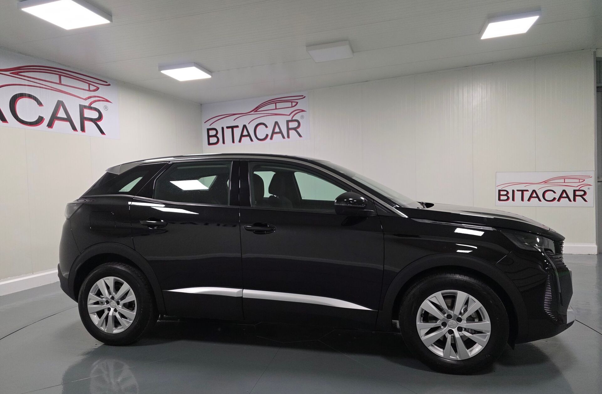 PEUGEOT 3008 1.5 BlueHDi Allure