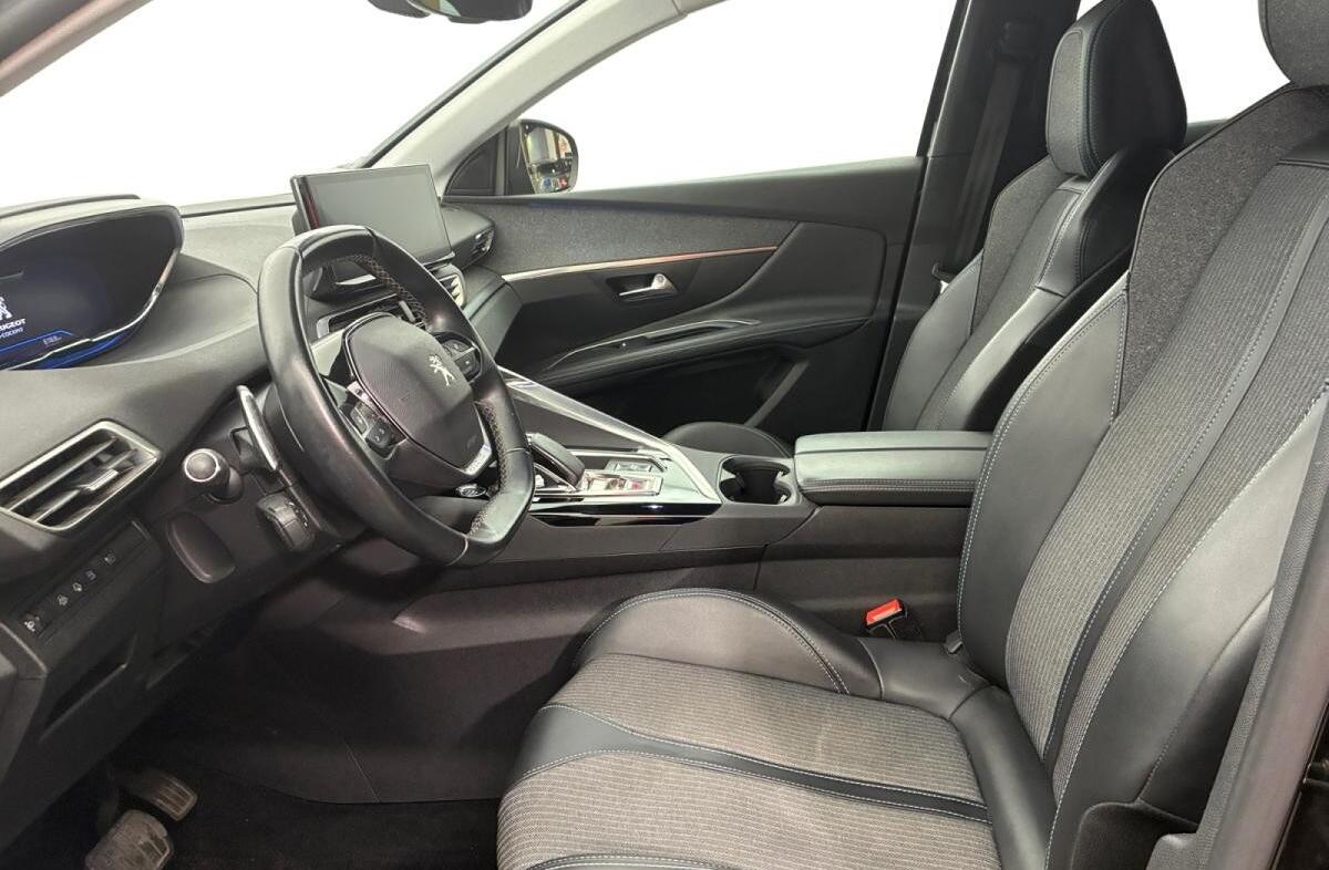 PEUGEOT 3008 1.6 Hybrid Allure Pack e-EAT8