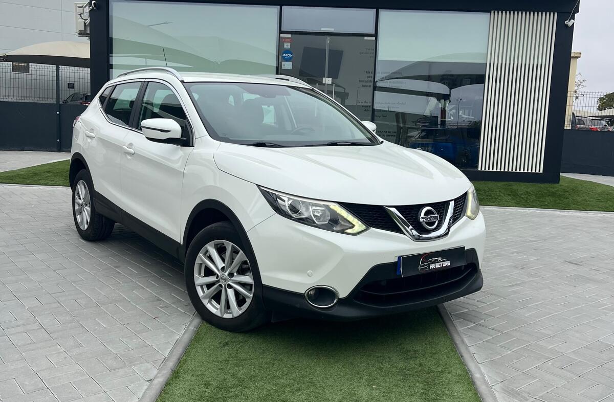 NISSAN Qashqai 1.2 DIG-T N-Connecta