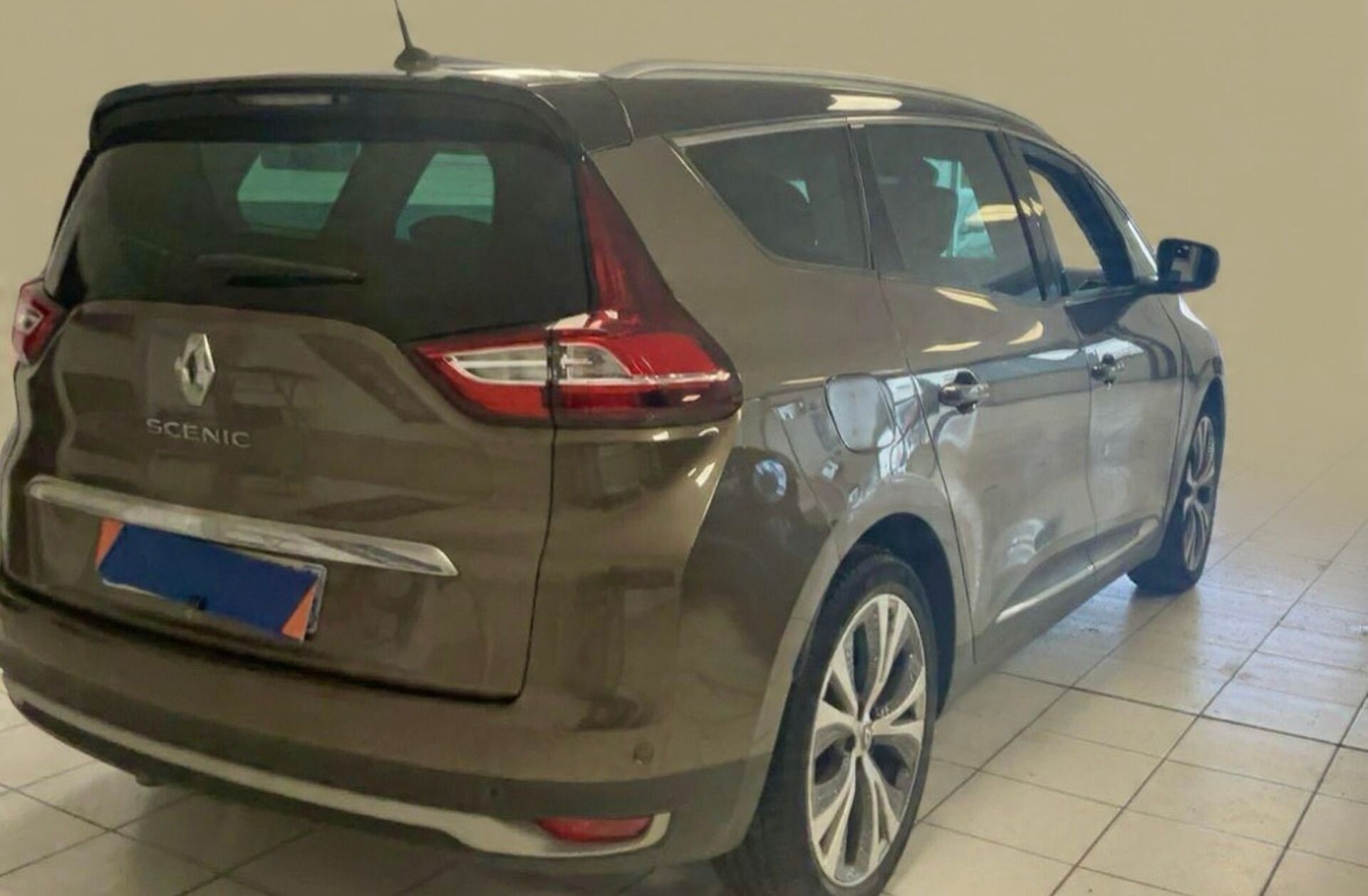 RENAULT Scénic G. 1.5 dCi Intens EDC SS