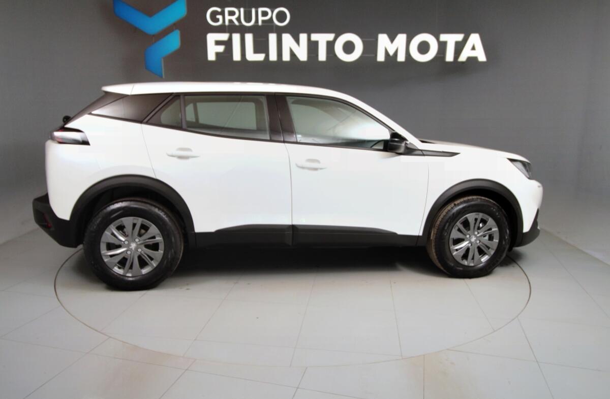 PEUGEOT 2008 1.2 PureTech Active Pack