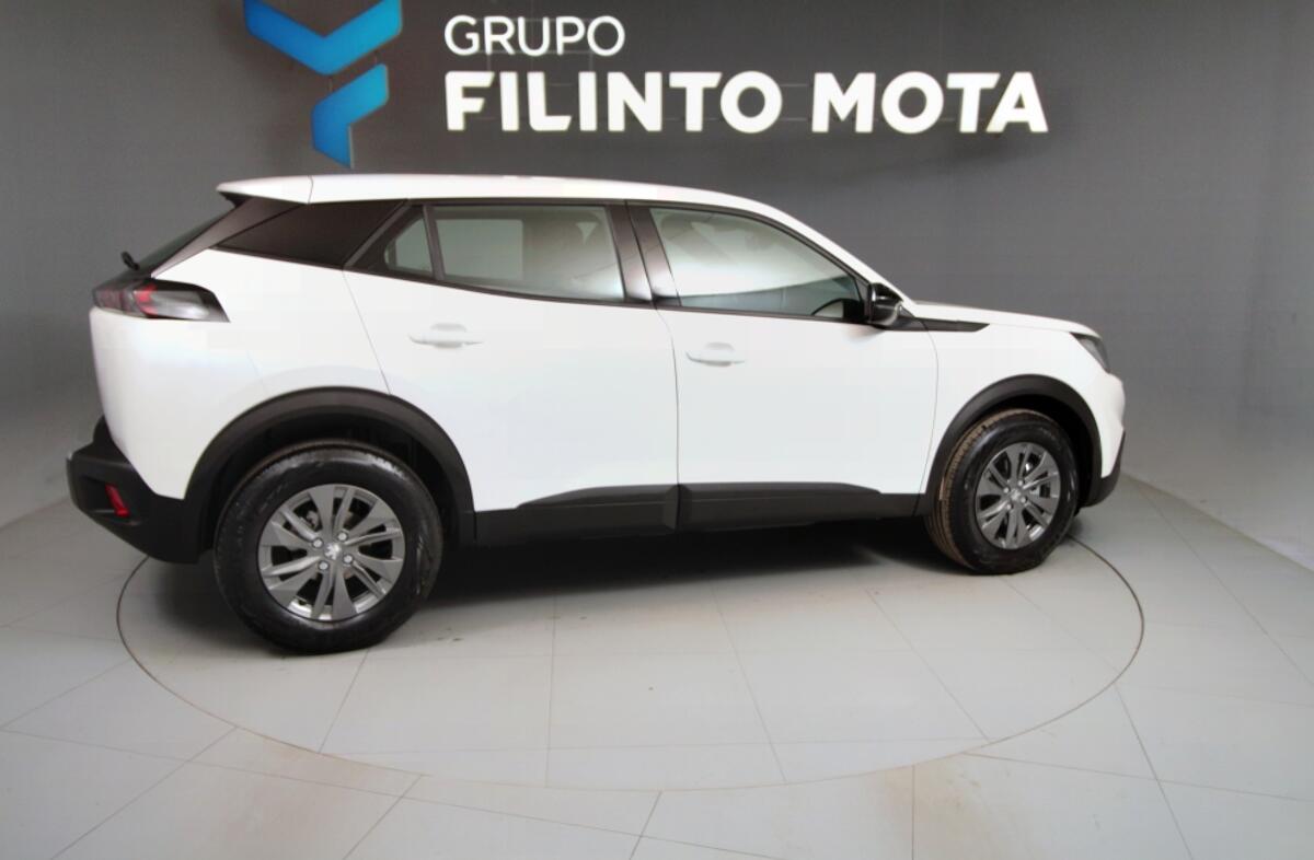 PEUGEOT 2008 1.2 PureTech Active Pack