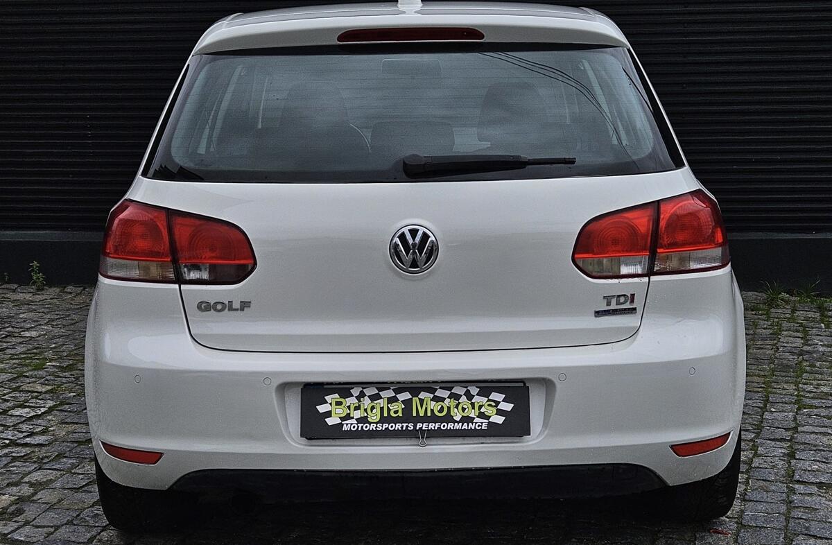 VOLKSWAGEN Golf 1.6 TDi Confortline