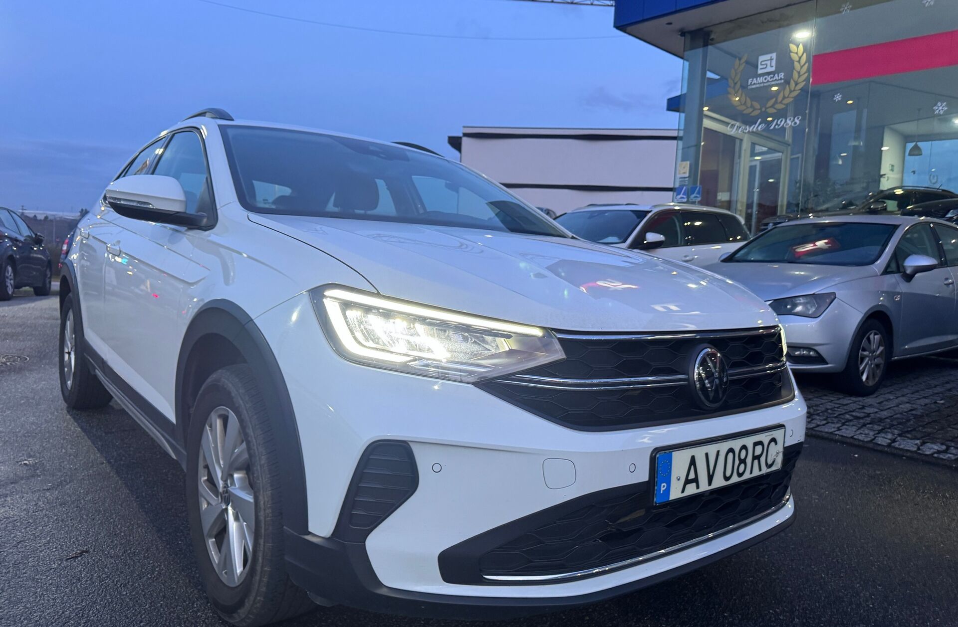 VOLKSWAGEN Taigo 1.0 TSI R-Line DSG