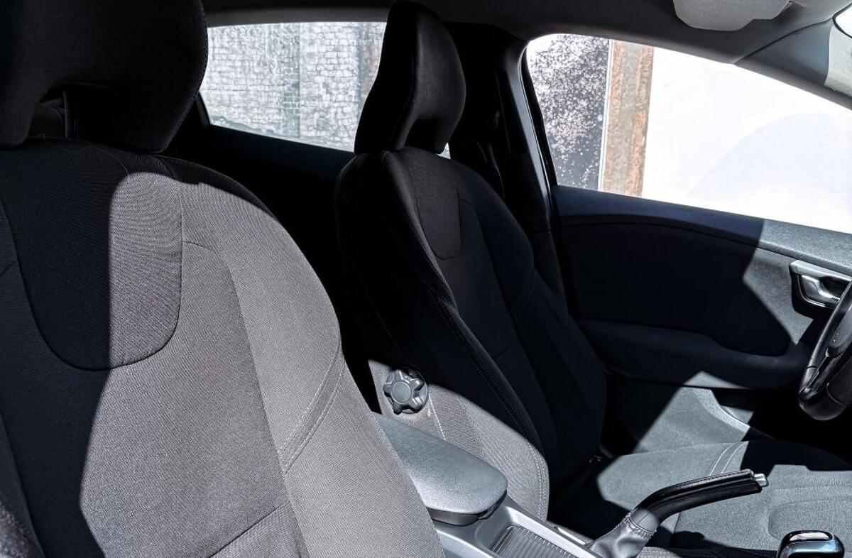 VOLVO V40 2.0 D2 Kinetic