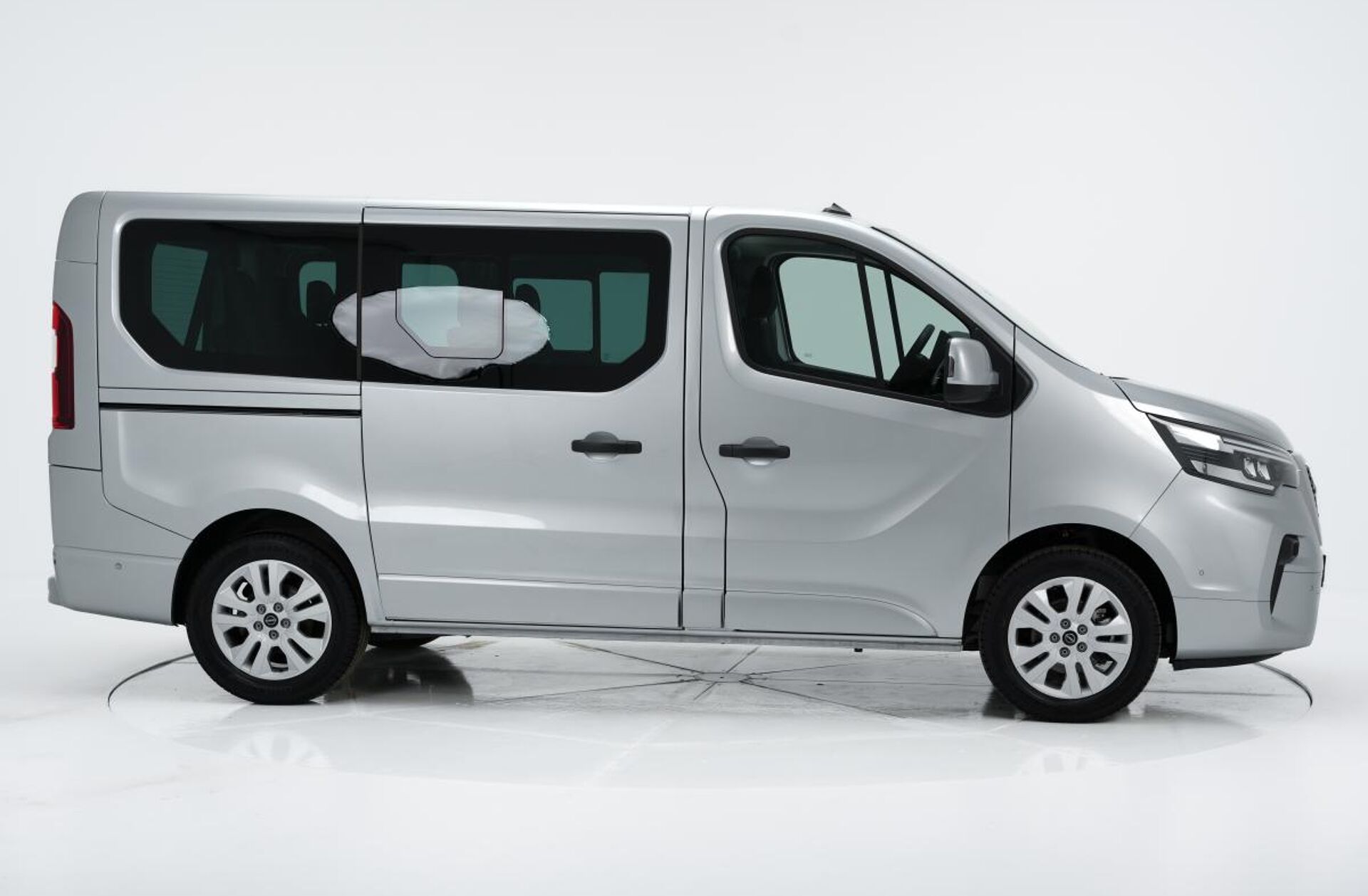 NISSAN Primastar 2.0 dCi L2H1 Acenta