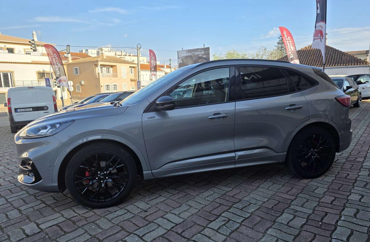 FORD Kuga 1.5 EcoBoost ST-Line X