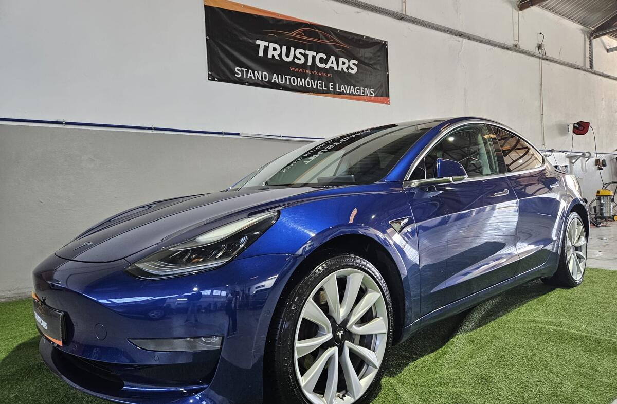 TESLA Model 3 Long-Range Dual Motor AWD