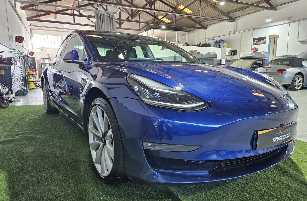 TESLA Model 3 Long-Range Dual Motor AWD