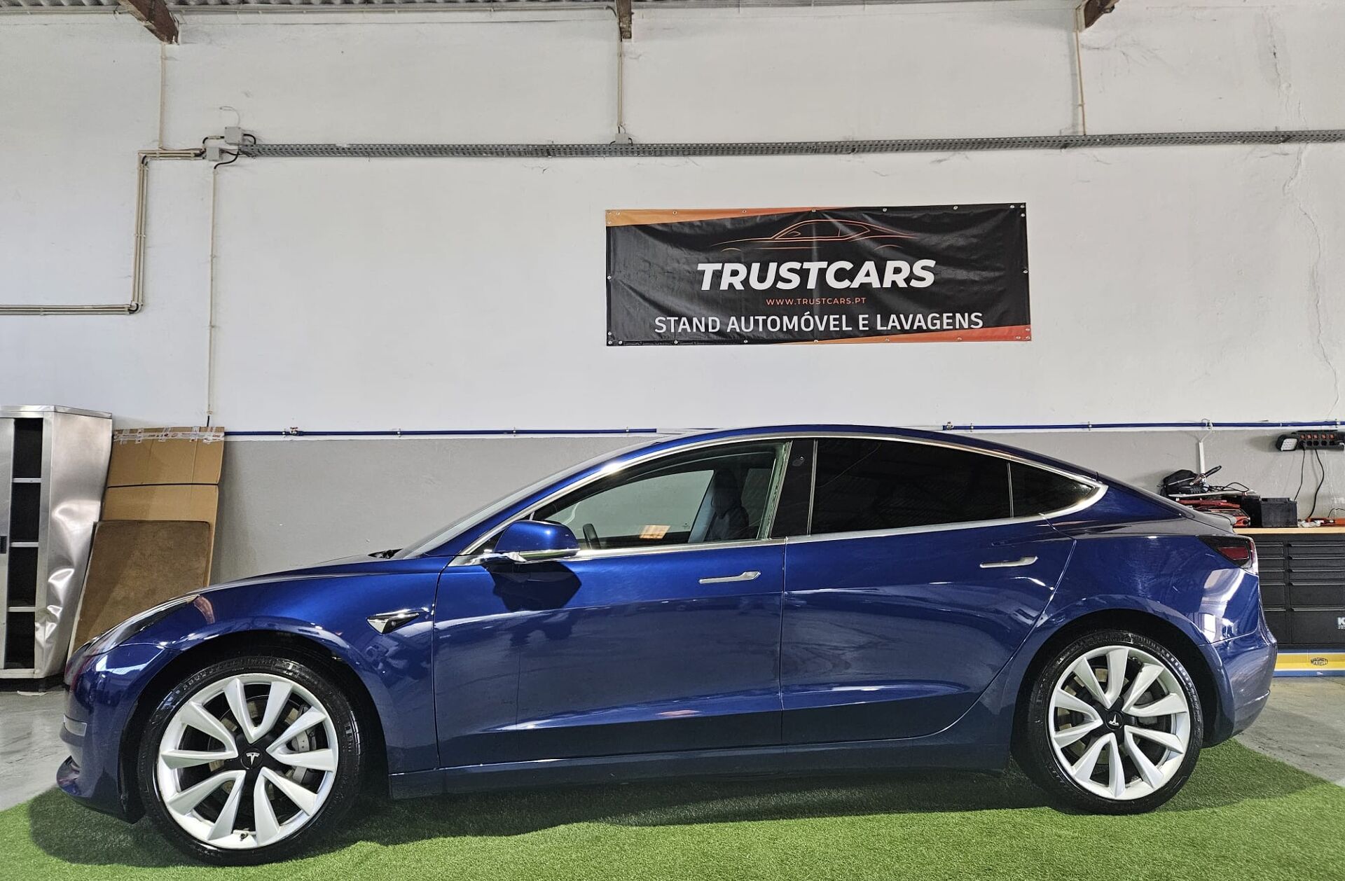 TESLA Model 3 Long-Range Dual Motor AWD