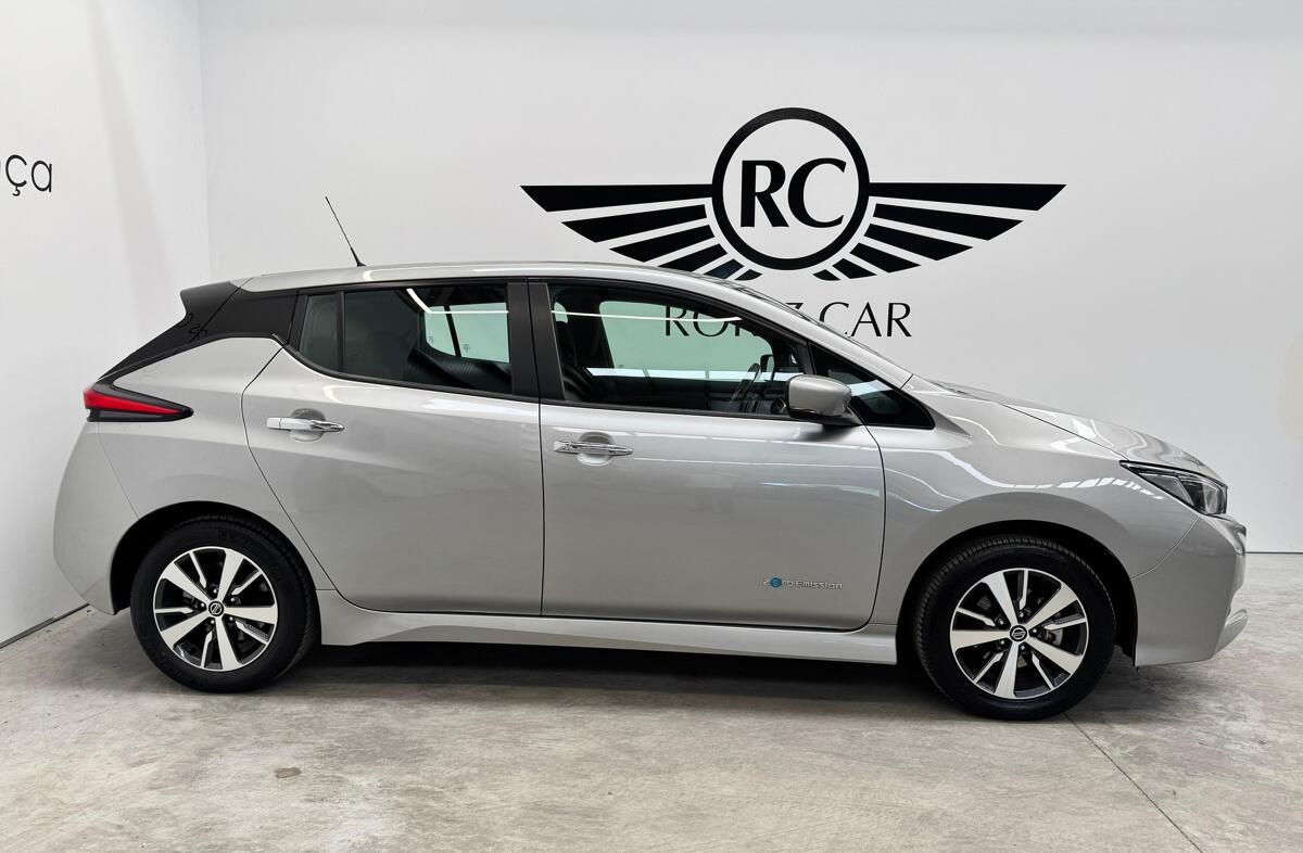NISSAN Leaf N-Connecta