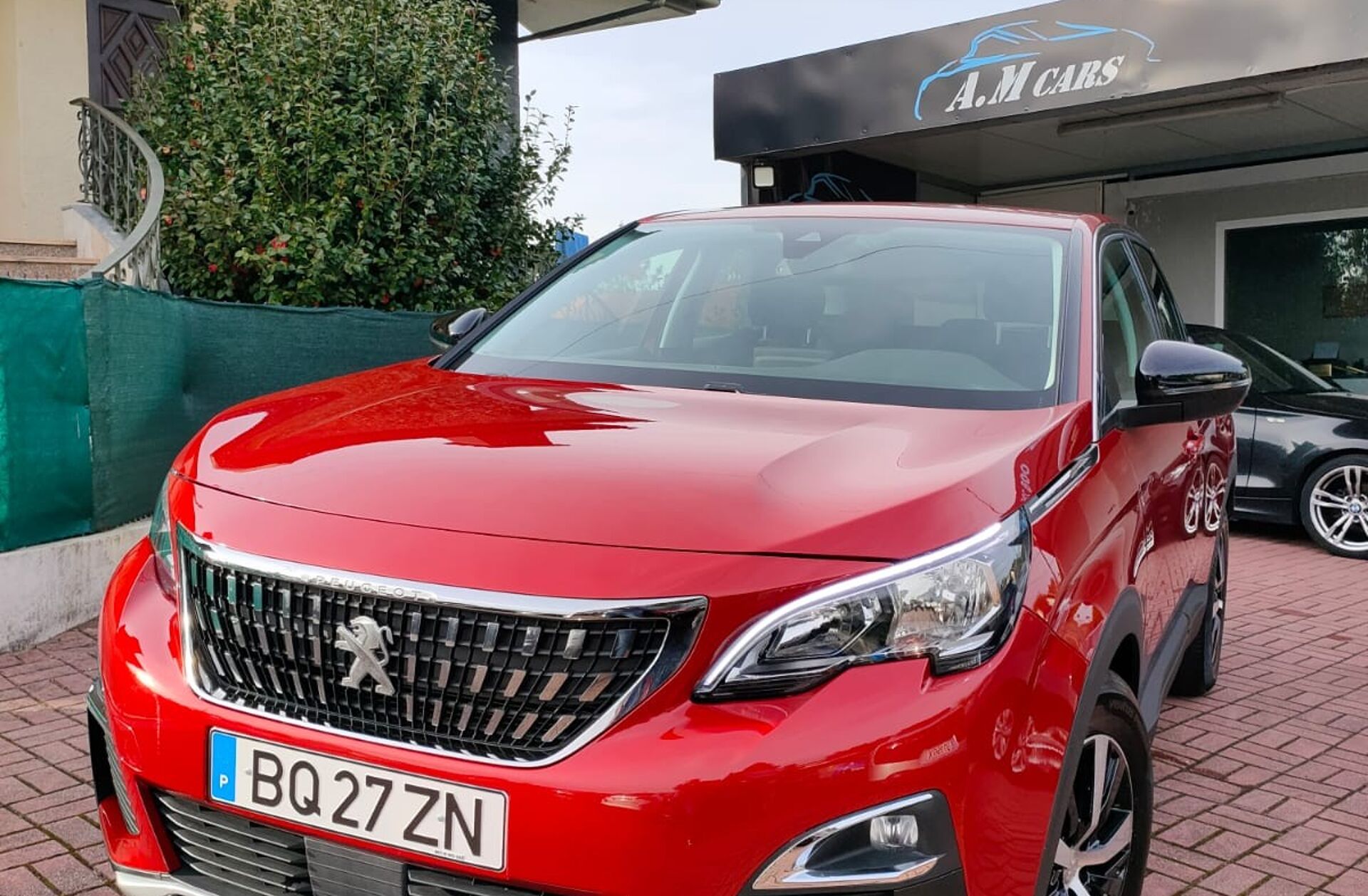 PEUGEOT 3008 1.2 PureTech Allure