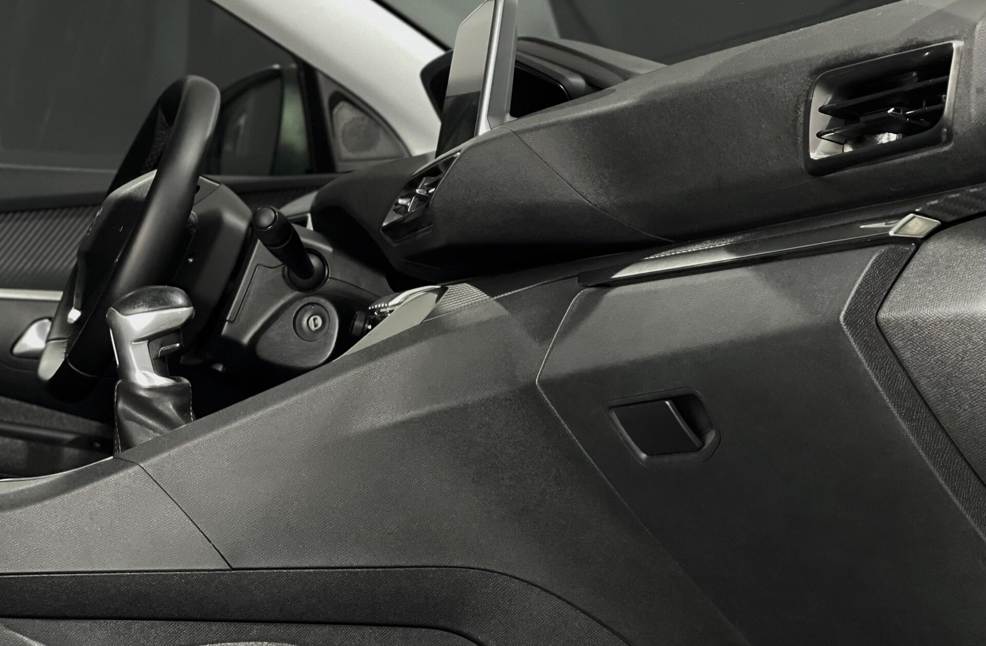 PEUGEOT 3008 1.5 BlueHDi Active