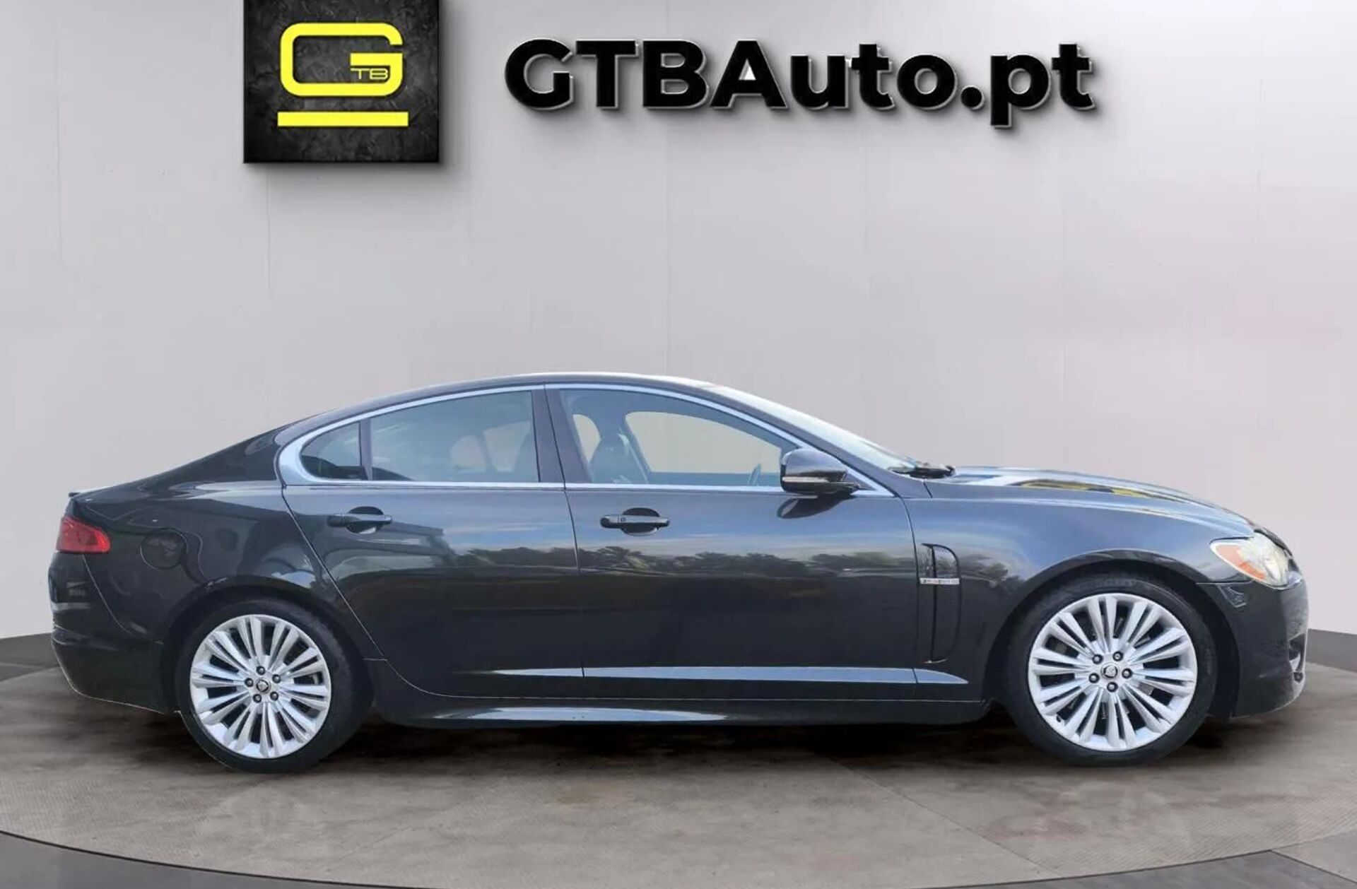 JAGUAR XF 3.0 D V6 S Portfolio