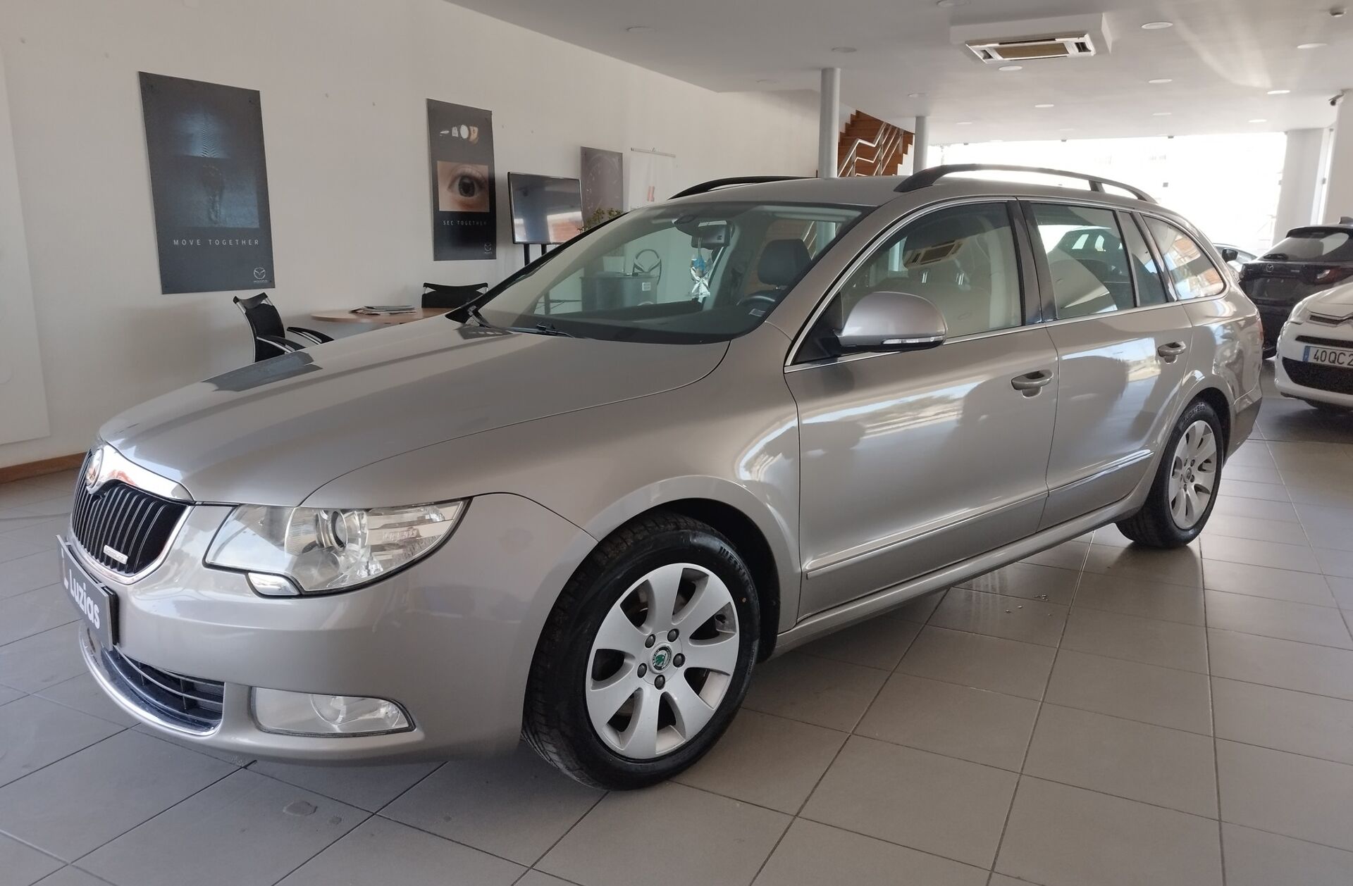SKODA Superb 1.6 TDi Ambition