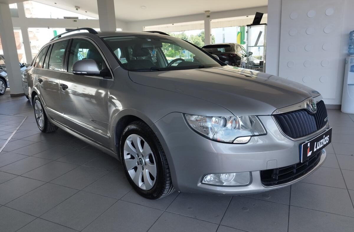 SKODA Superb 1.6 TDi Ambition