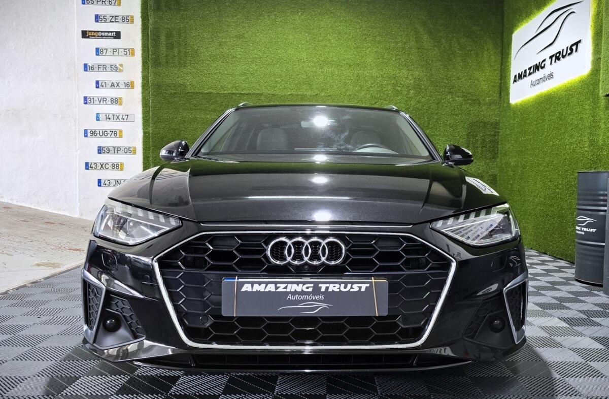 AUDI A4 35 TDI S line S tronic