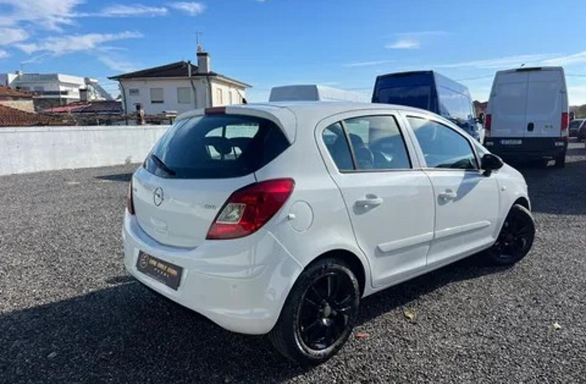 OPEL Corsa D Corsa 1.3 CDTi Enjoy