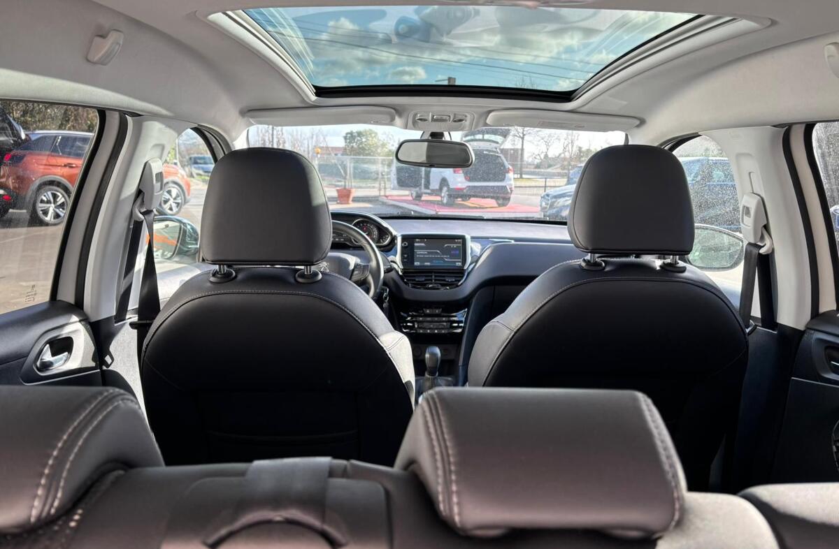 PEUGEOT 2008 1.4 HDi Allure