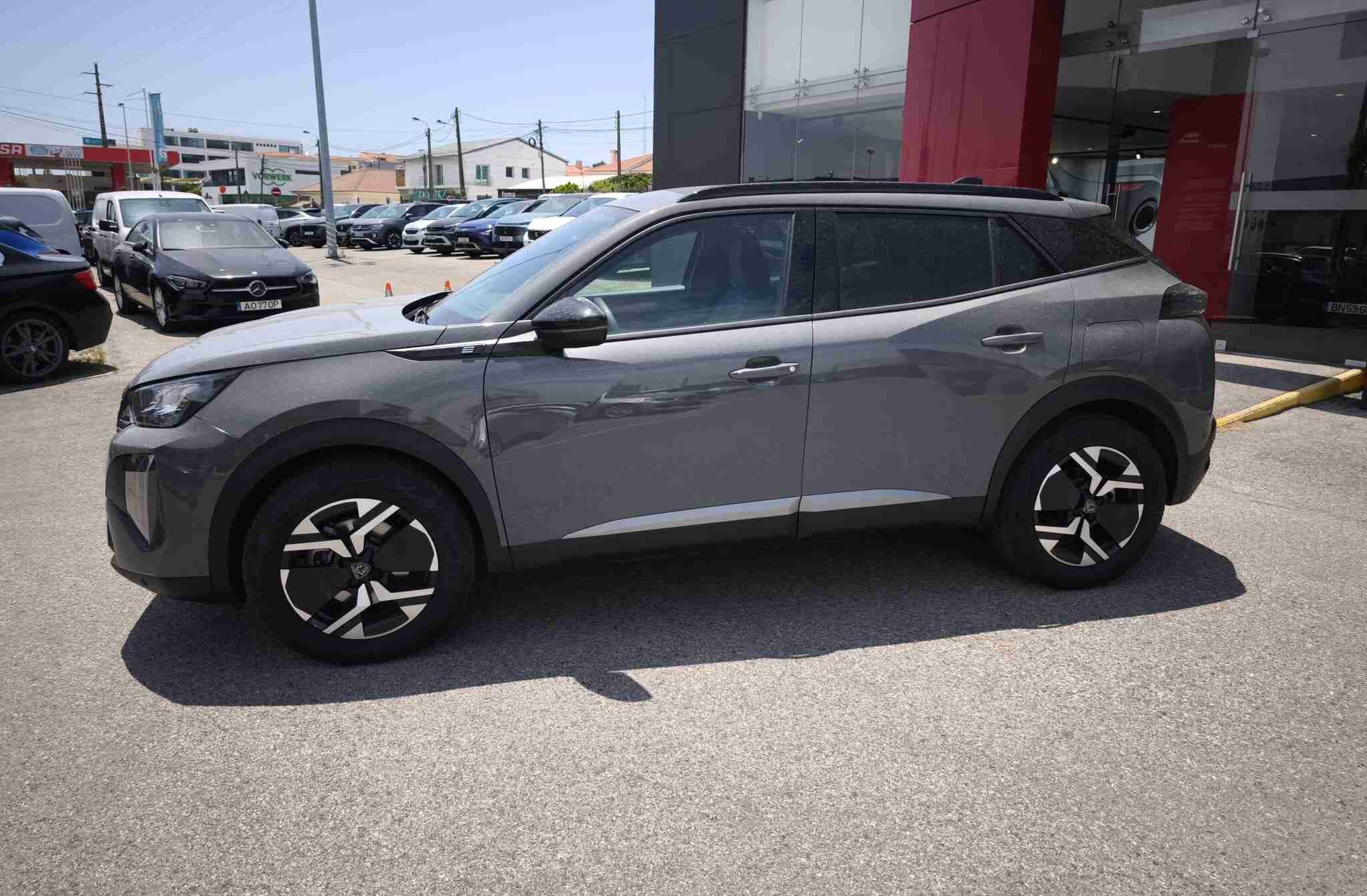 PEUGEOT 2008 e- 50 kWh Allure