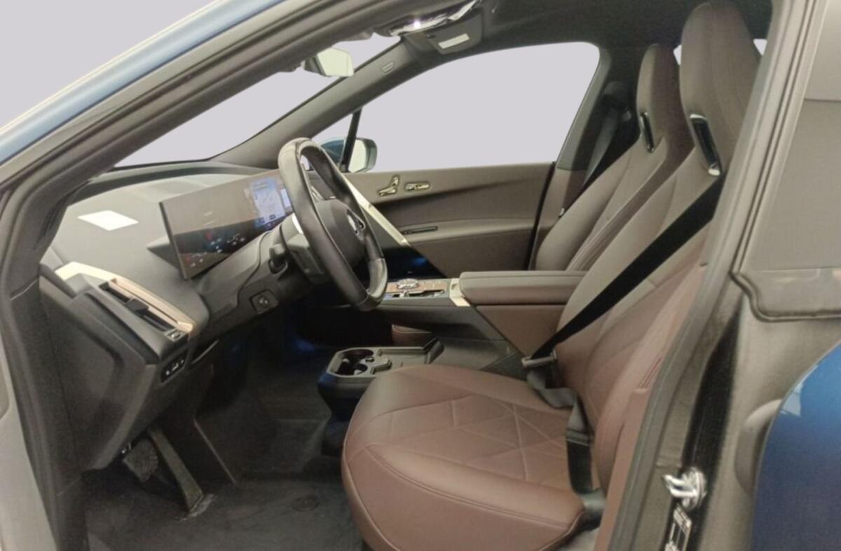 BMW iX xDrive 40