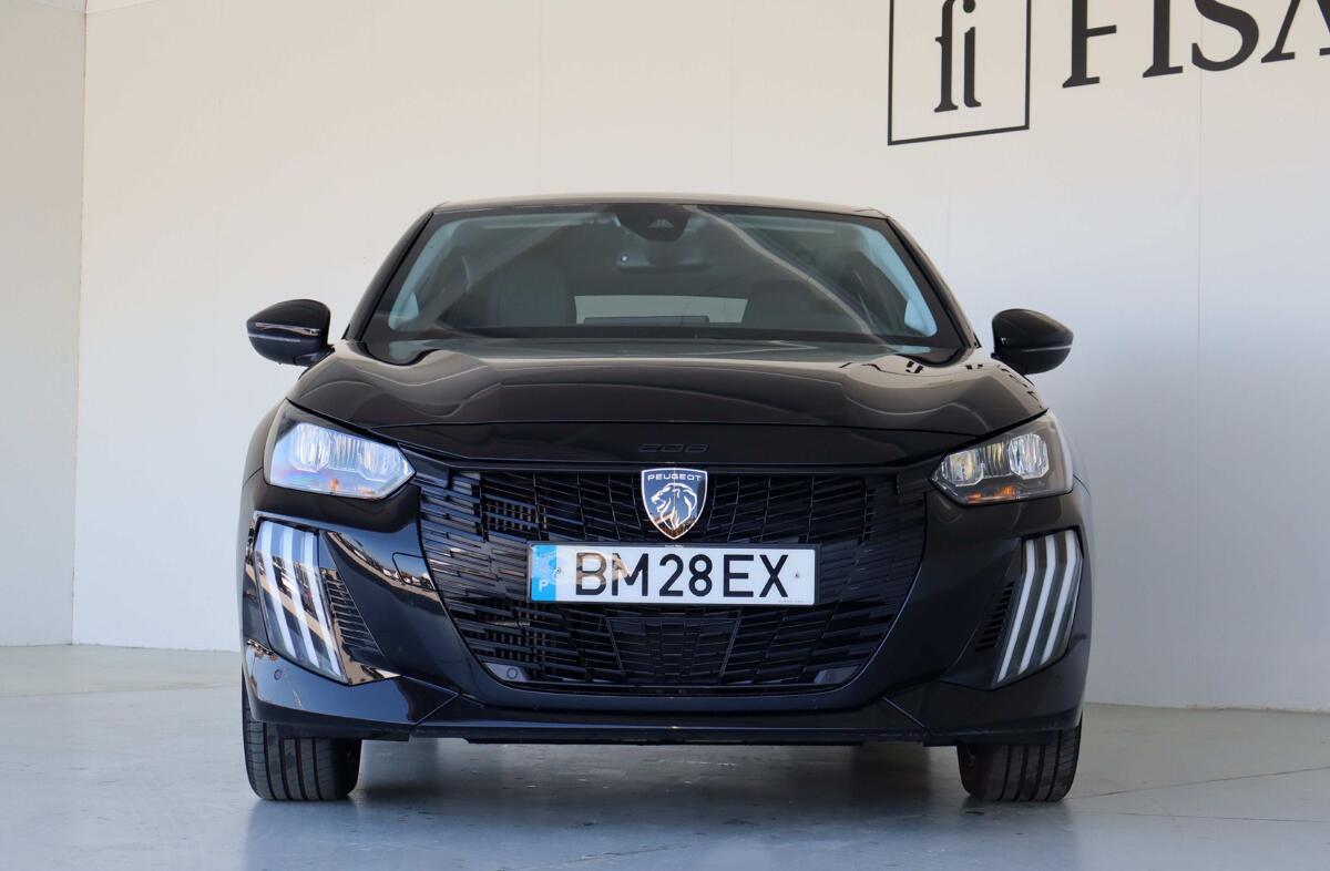 PEUGEOT 208 1.2 Hybrid Allure e-DCS6