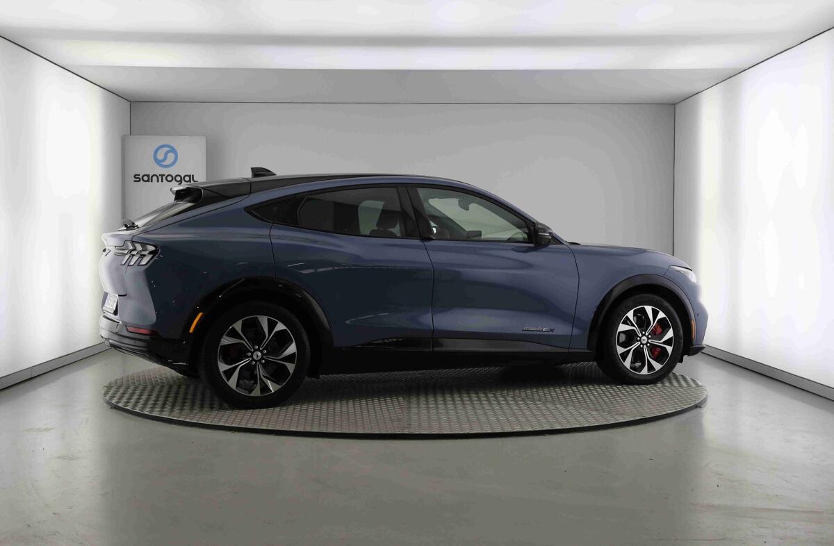 FORD Mustang Mach-E Premium