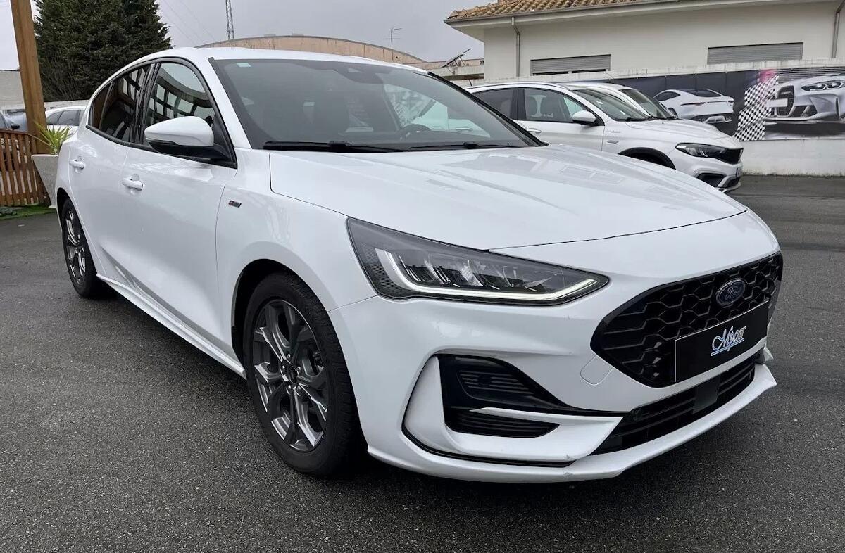 FORD Focus 1.0 EcoBoost MHEV ST-Line Aut.