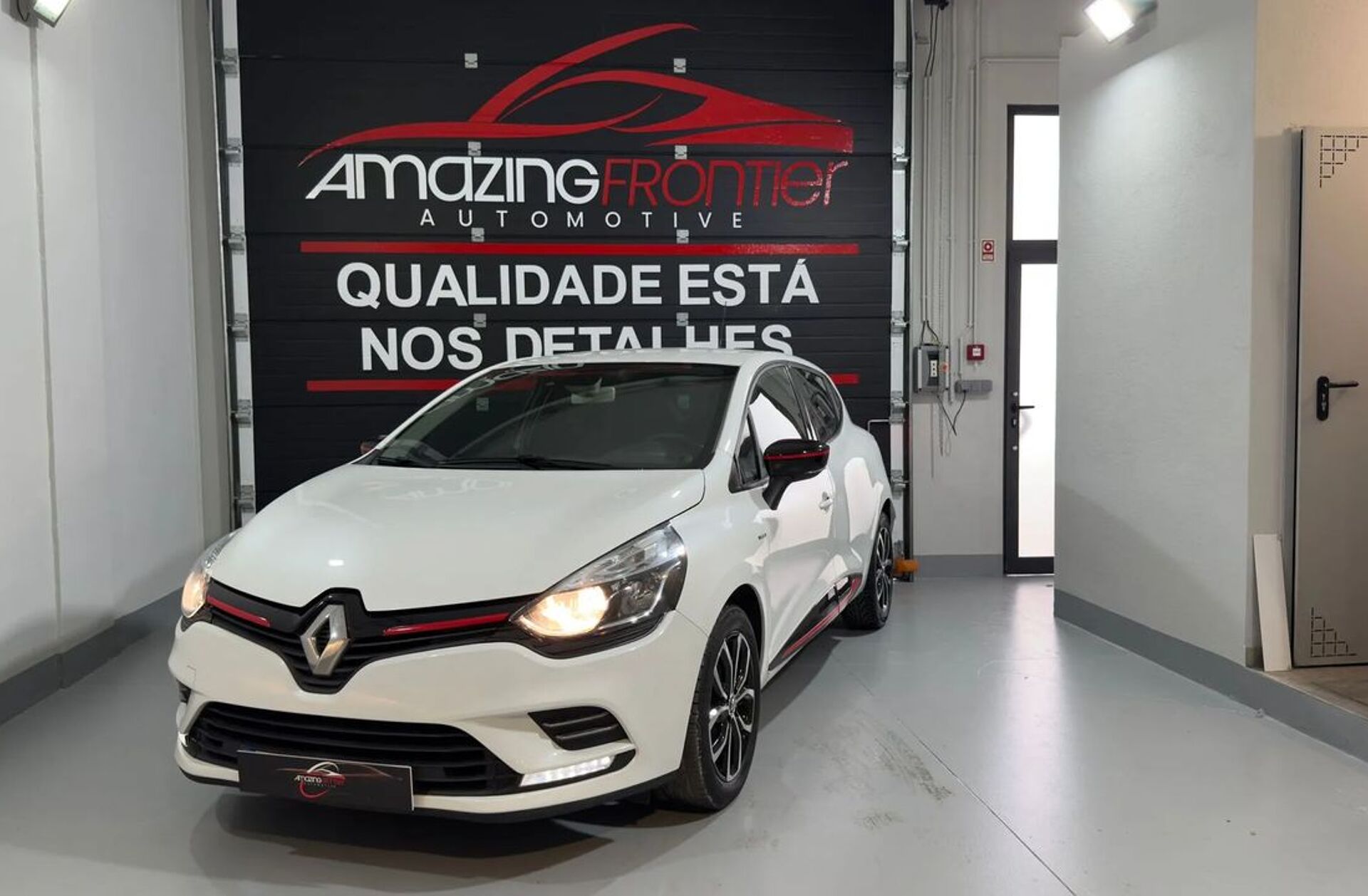 RENAULT Clio 0.9 TCe Limited
