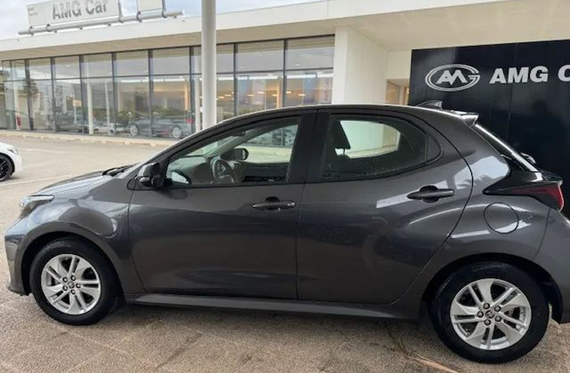 TOYOTA Yaris 1.0 VVT-i Comfort Plus