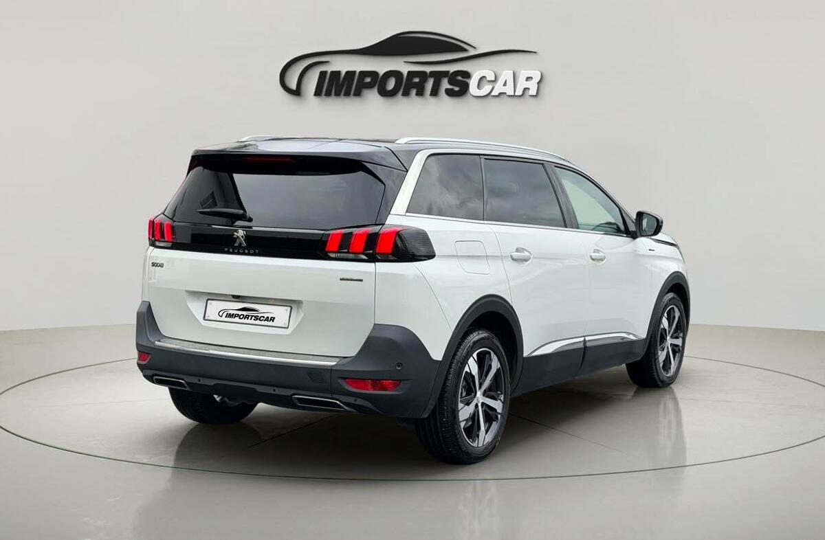PEUGEOT 5008 1.5 BlueHDi GT EAT8