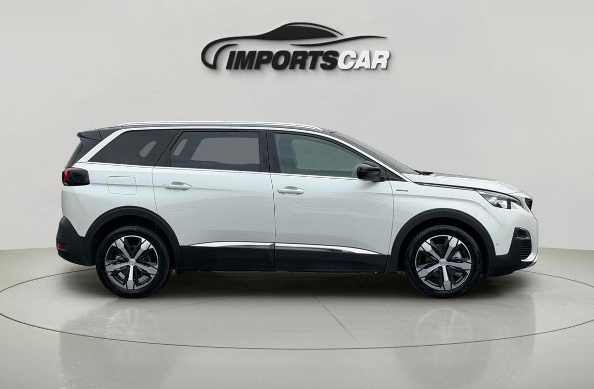 PEUGEOT 5008 1.5 BlueHDi GT EAT8