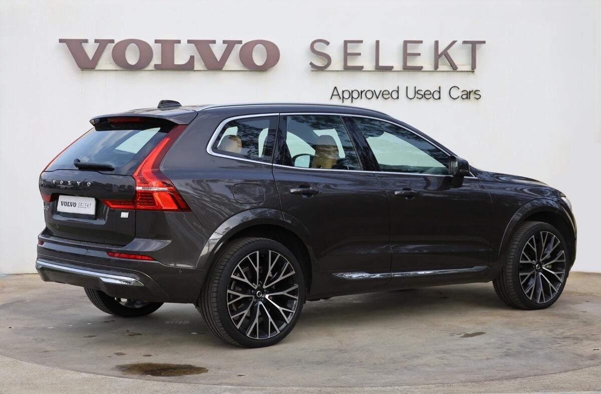 VOLVO XC60 2.0 T8 PHEV Inscription AWD
