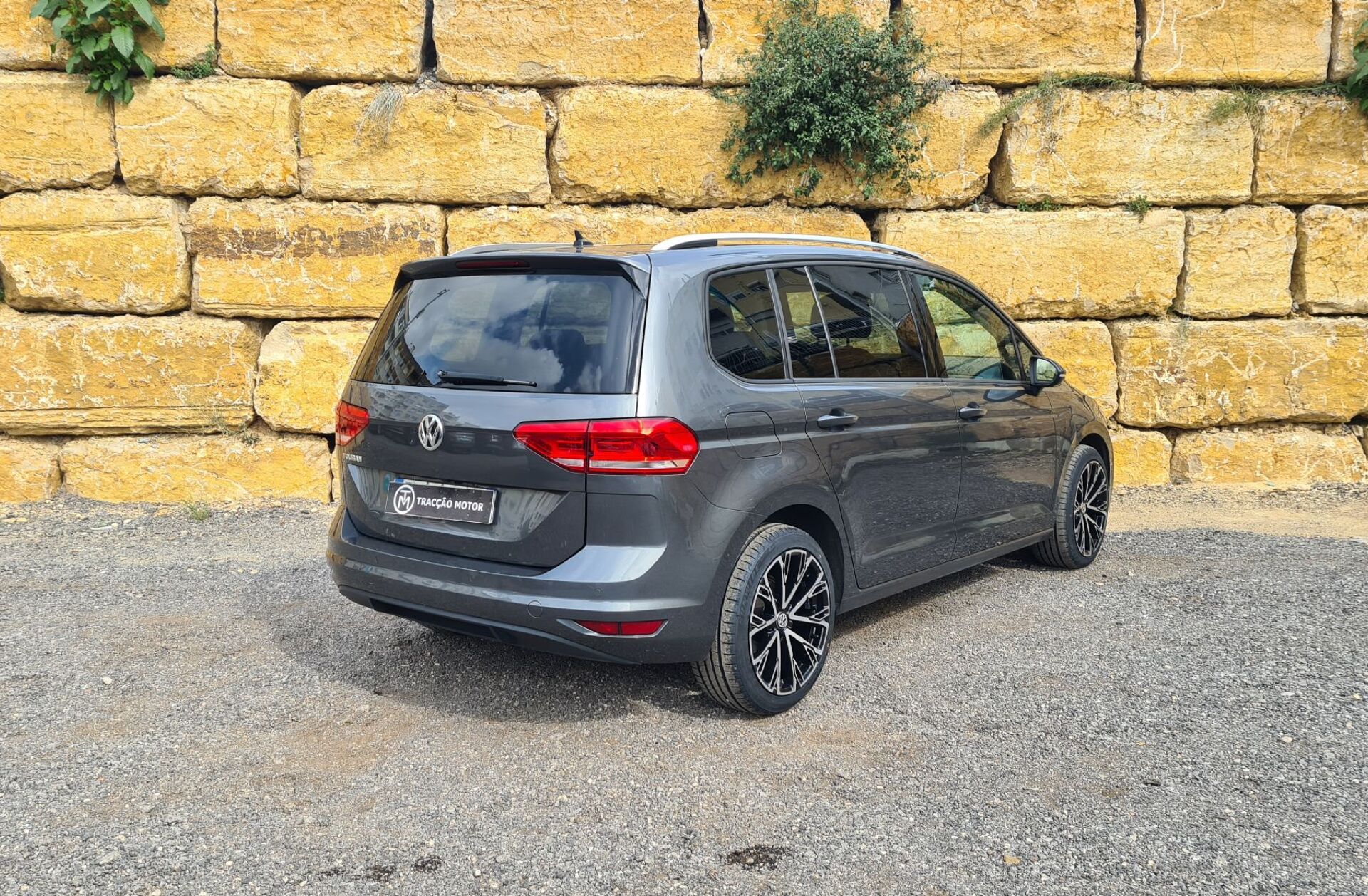 VOLKSWAGEN Touran 1.6 TDI Confortline DSG