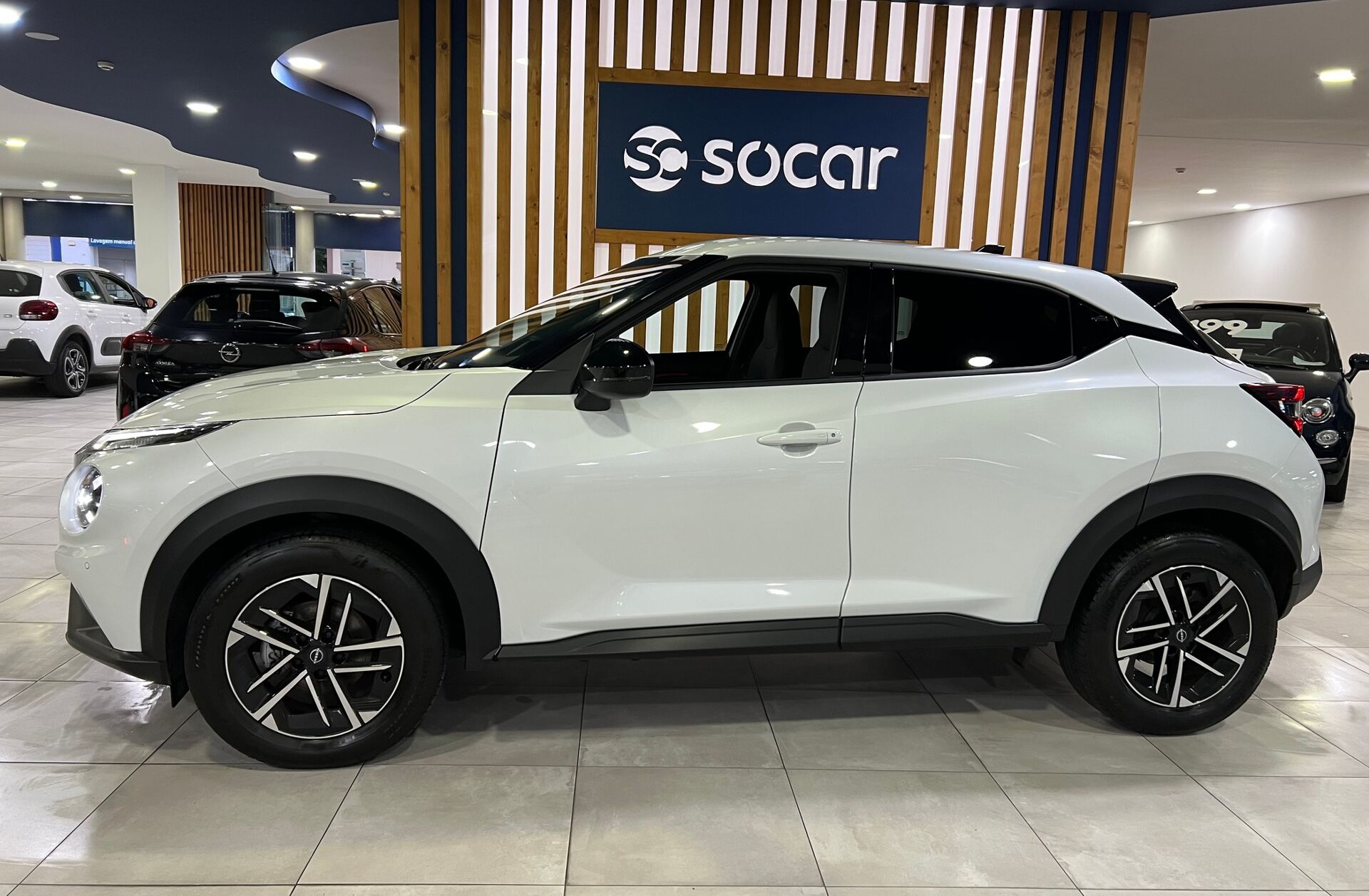 NISSAN Juke 1.0 DIG-T N-Connecta