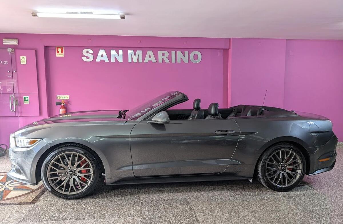 FORD Mustang 2.3i EcoBoost