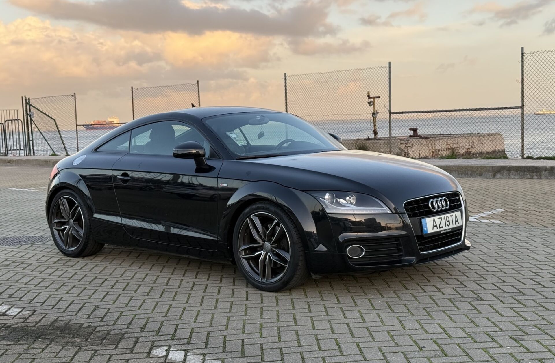 AUDI TT 2.0 TFSi S-line