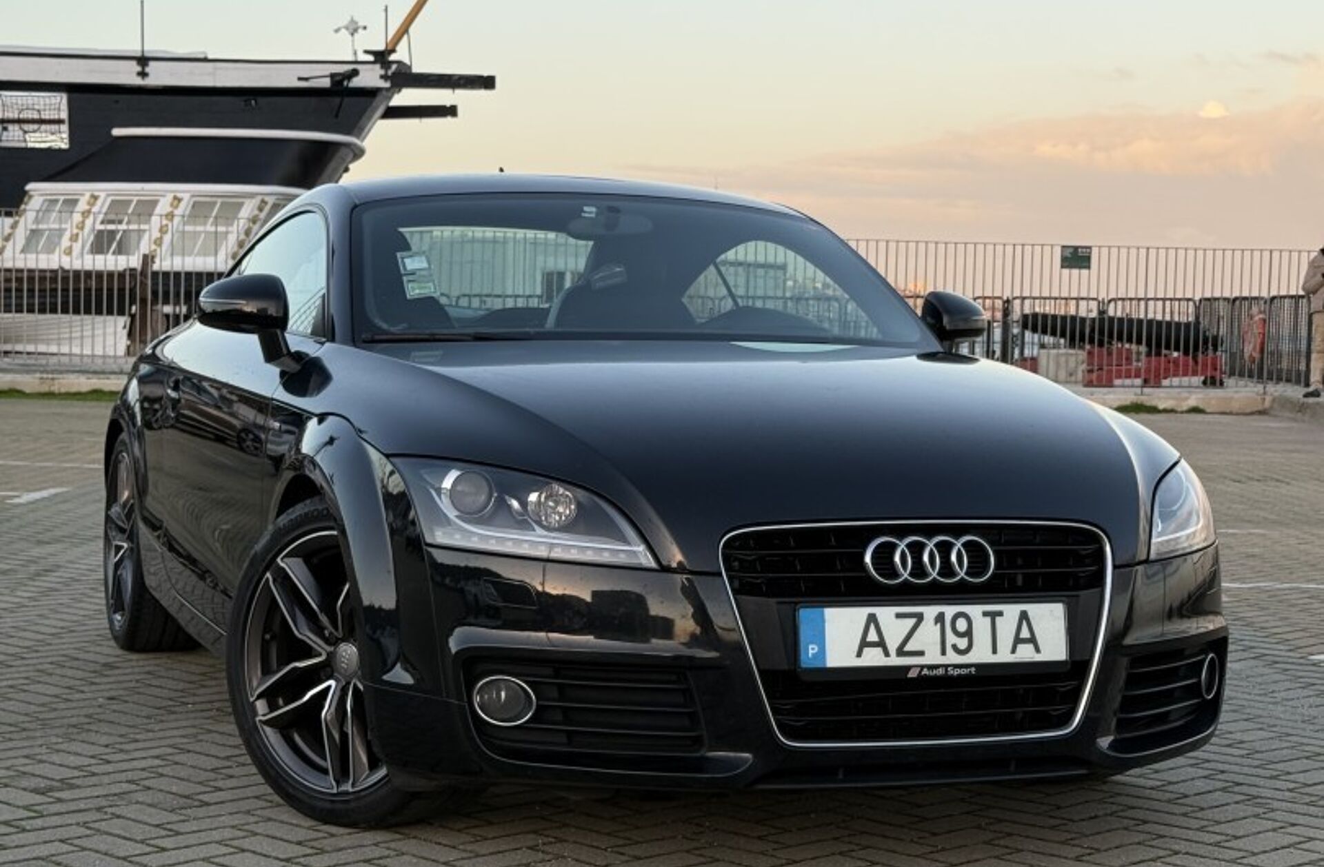 AUDI TT 2.0 TFSi S-line