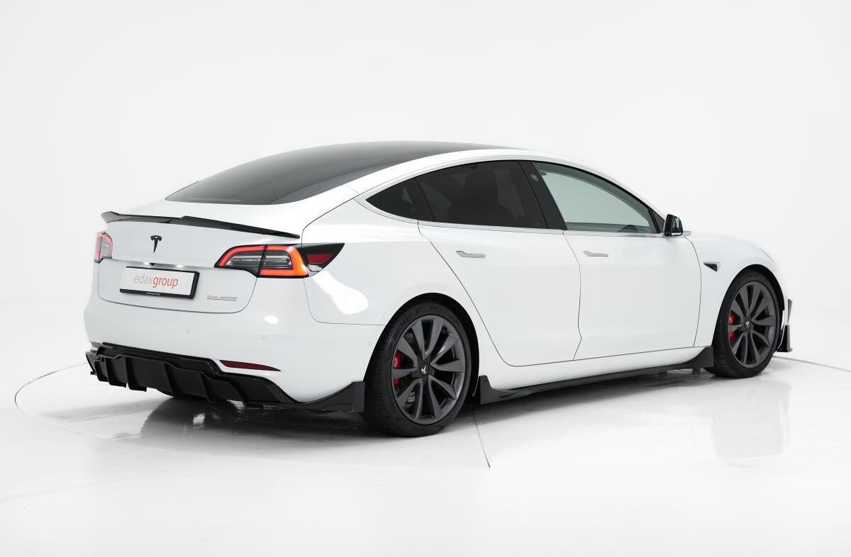 TESLA Model 3 Standard Range Plus RWD