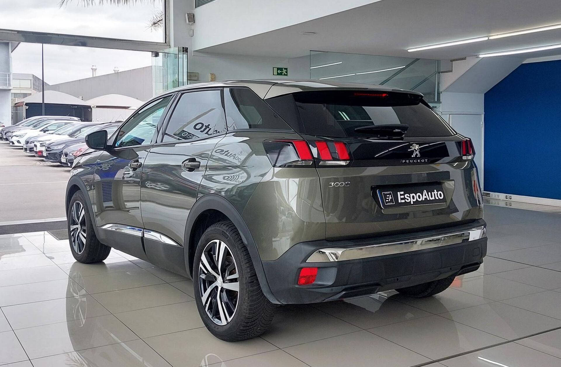 PEUGEOT 3008 1.5 BlueHDi Allure