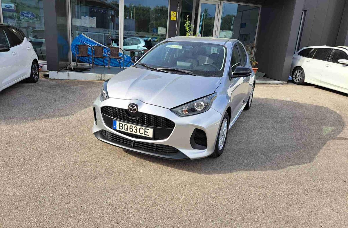 MAZDA 2 Mazda 1.5 L Hybrid VVT-i Centre-Line