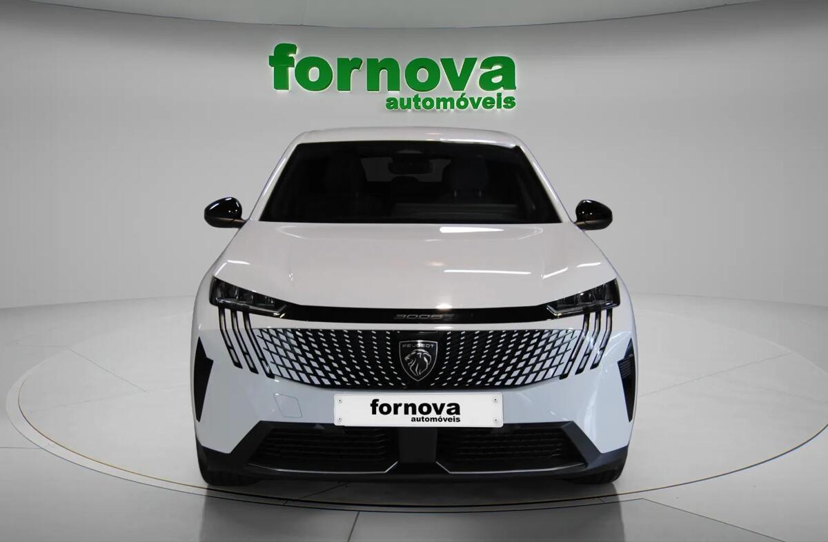 PEUGEOT 3008 1.2 Hybrid Allure e-DCS6