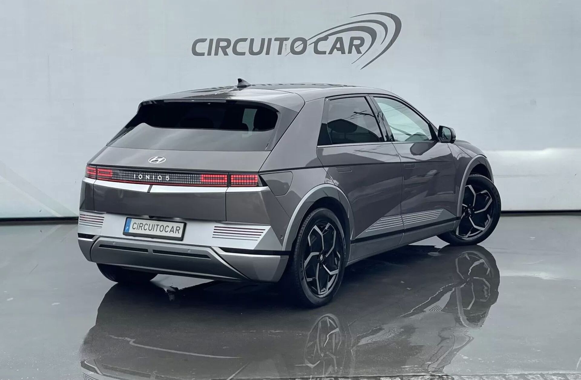 HYUNDAI Ioniq 5 73 kWh Vanguard+Plug&Power+Tejadilho Solar+AFH