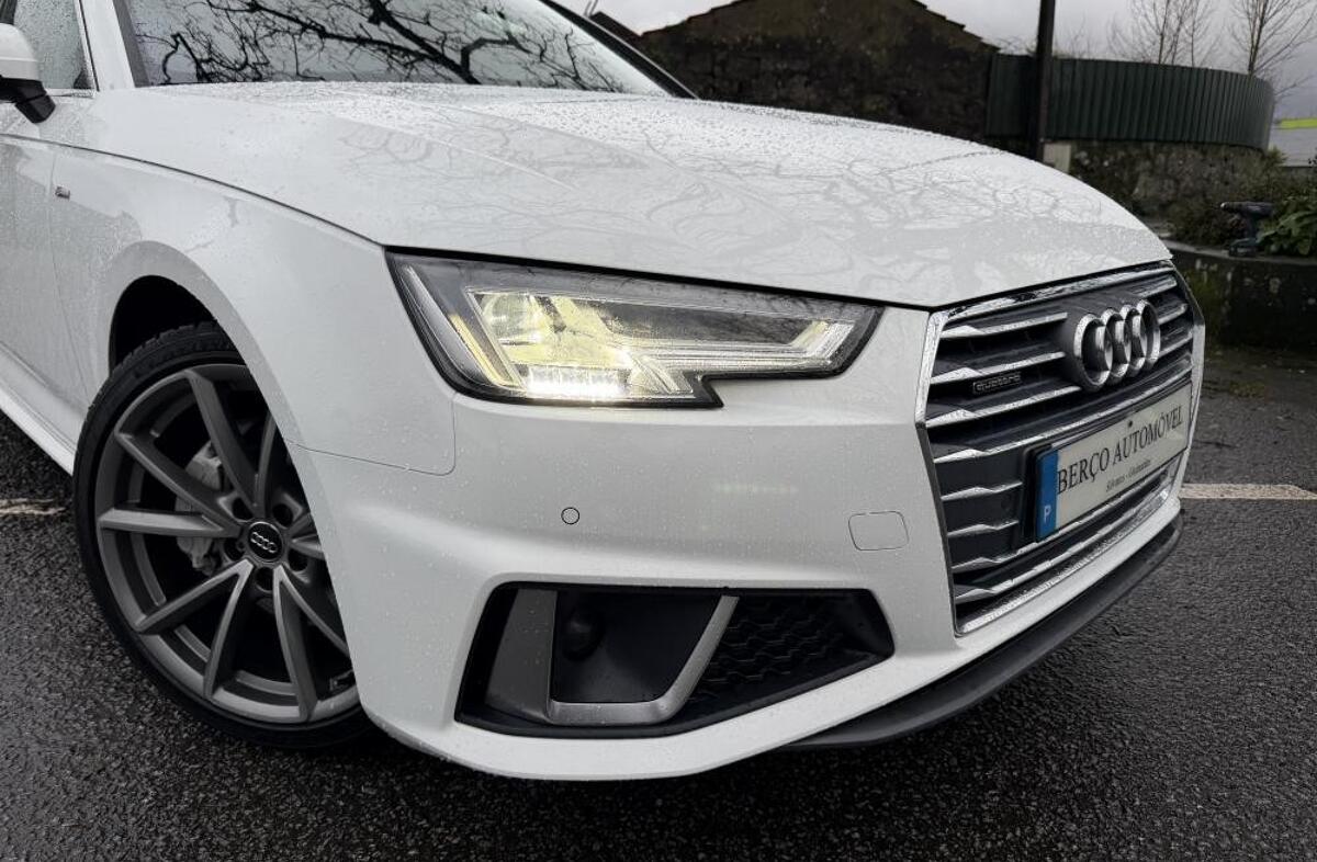 AUDI A4 40 TDI quattro S line S tronic