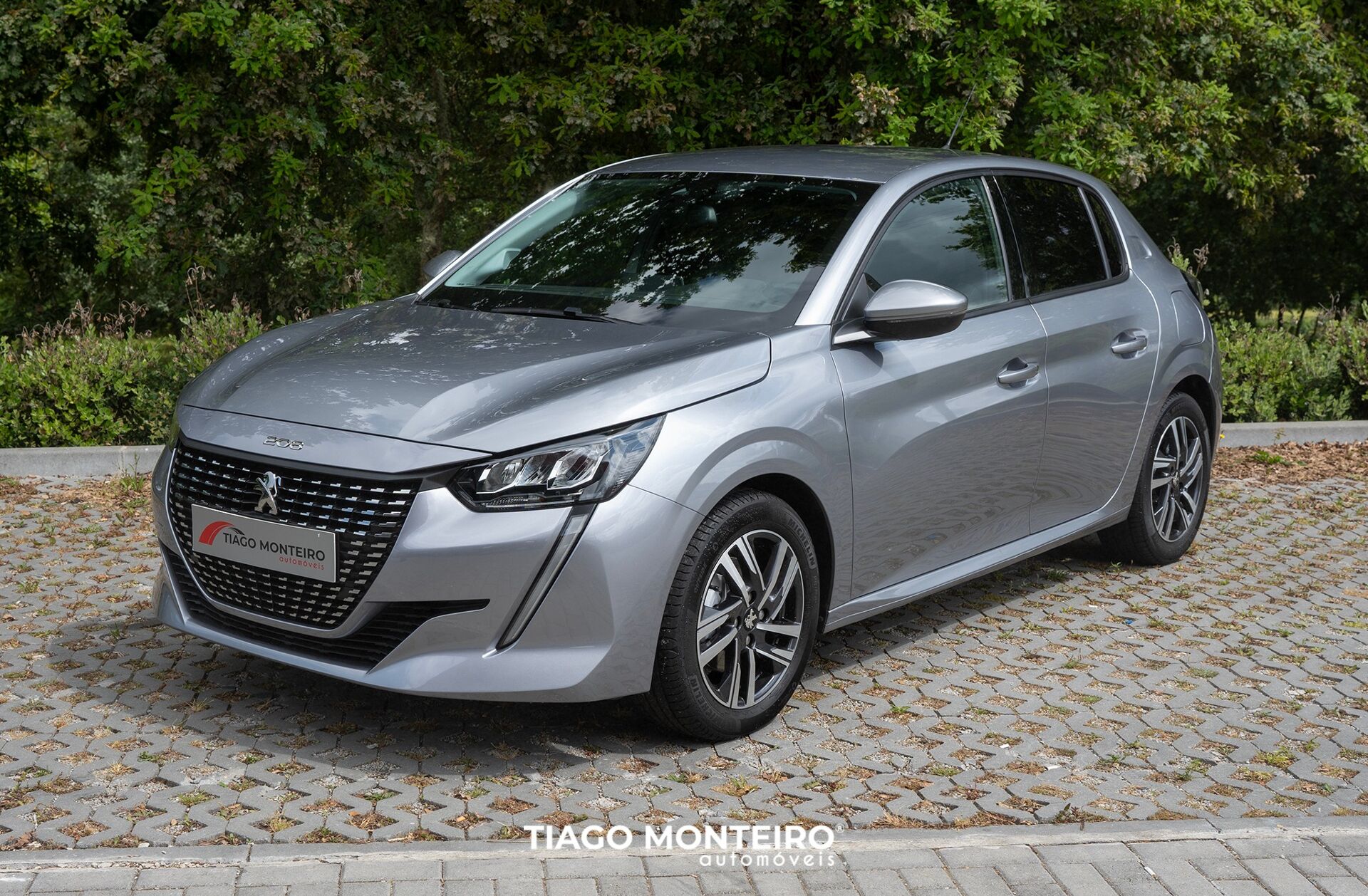 PEUGEOT 208 1.2 PureTech Allure