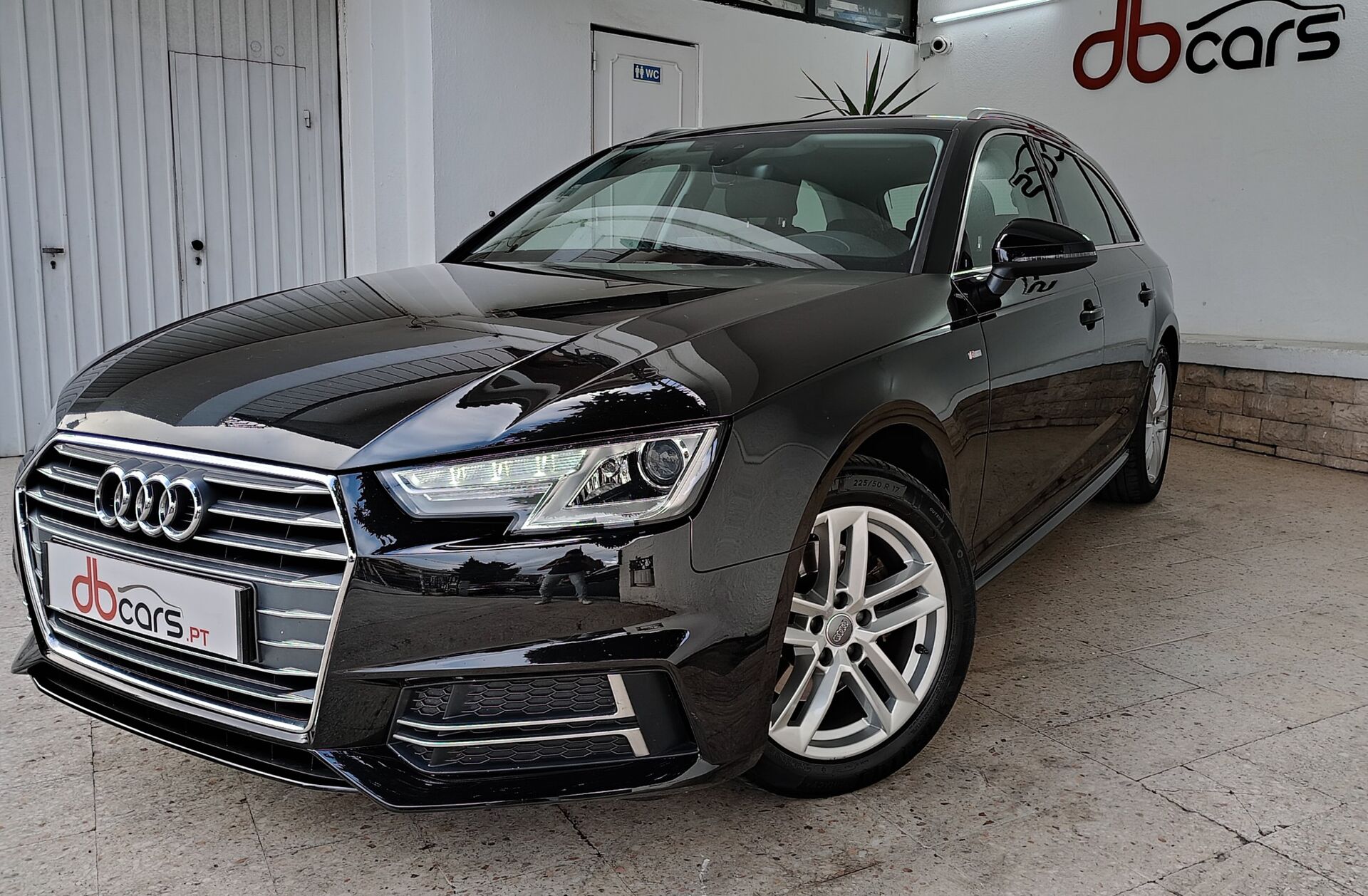 AUDI A4 40 TDI S line S tronic