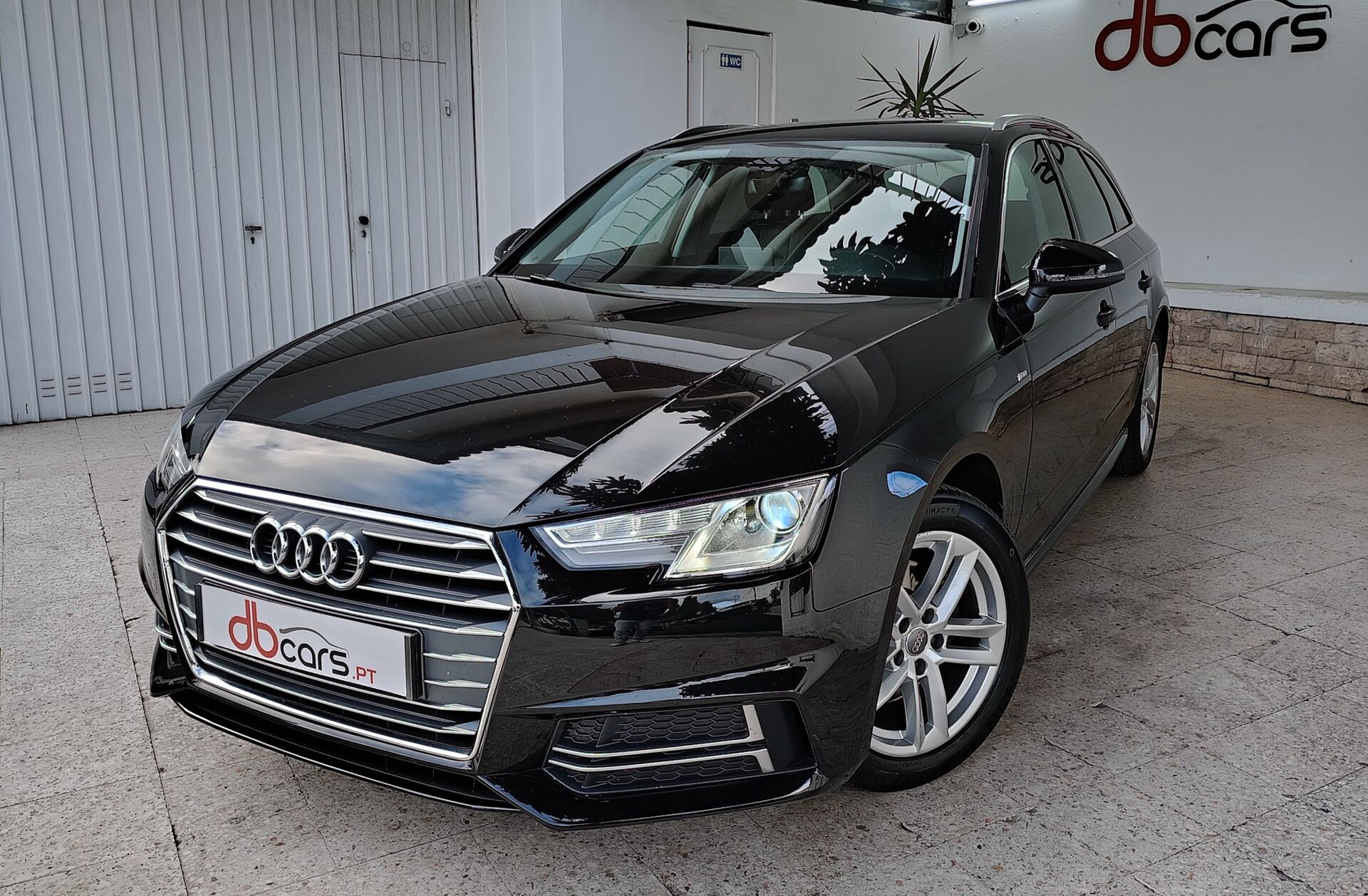 AUDI A4 40 TDI S line S tronic